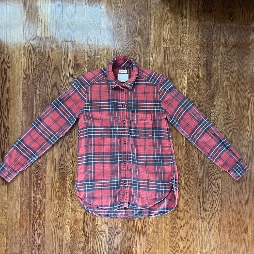 AMERICAN EAGLE AHH-MAZINGLY SOFT WOMEN'S PLAID BOYFRIEND FIT SHIRT